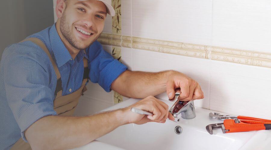 Leak Detection in Blanford, IN